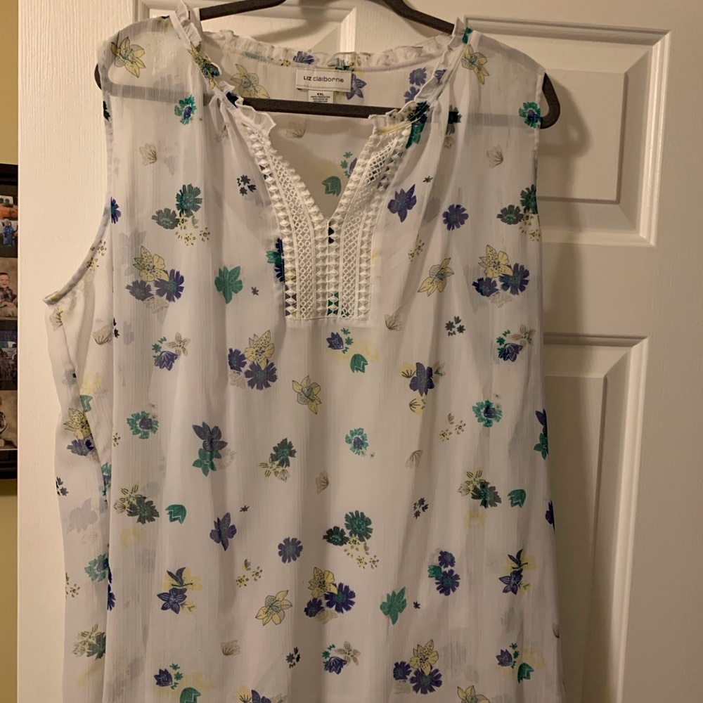 Sleeveless White Floral Top